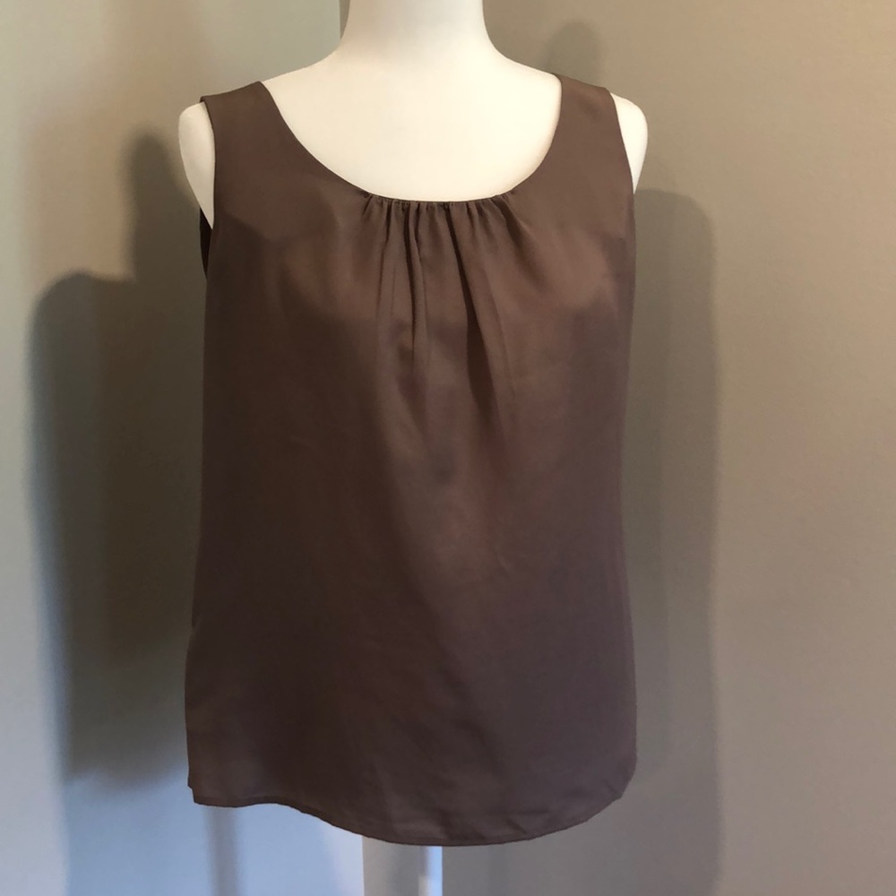 EUC Loft tank. Light brown. Medium